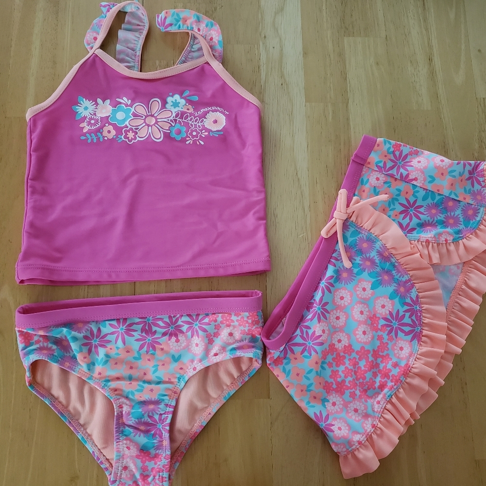 Size 5/6 little girl swimsuit